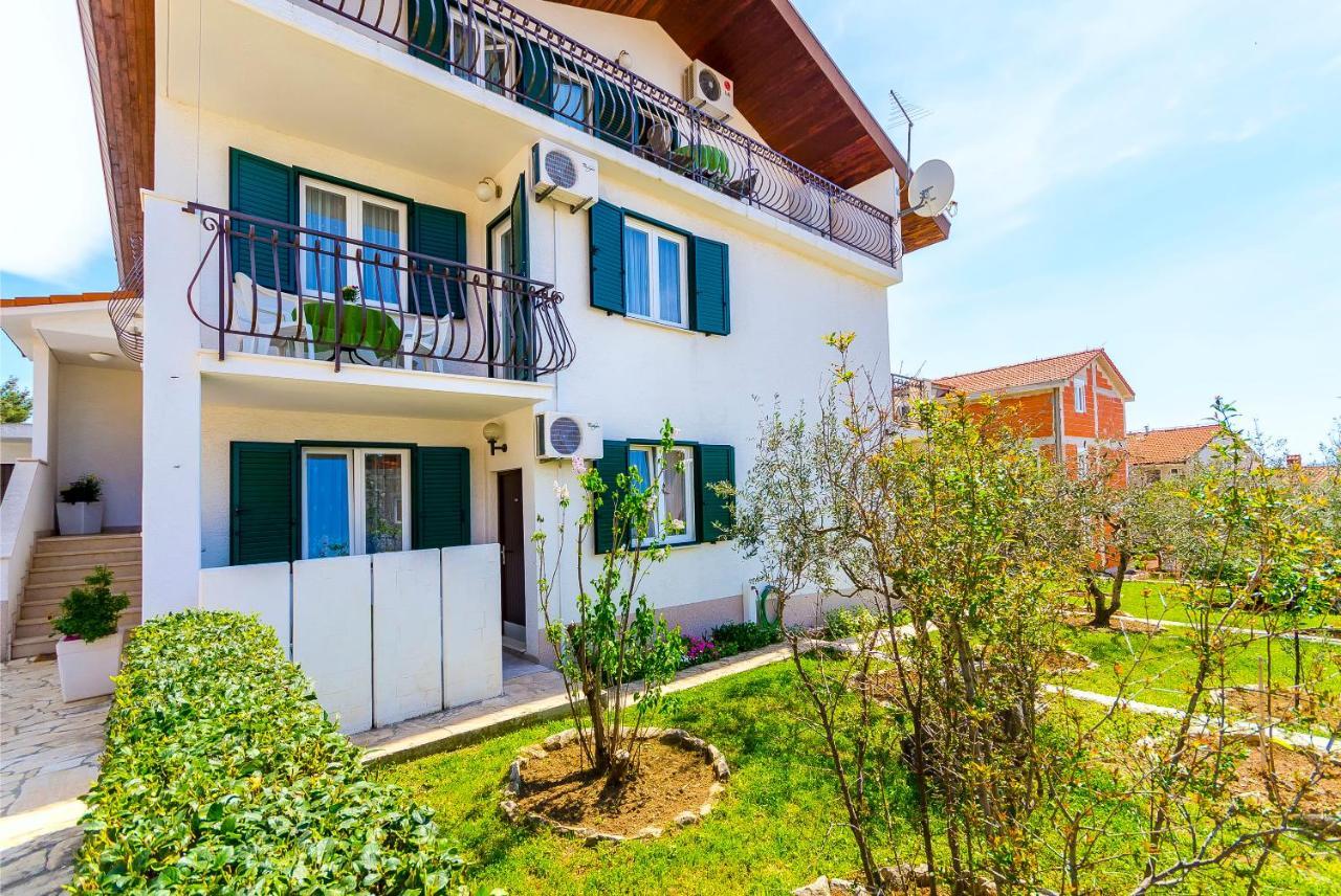 Apartments Mate トロギール エクステリア 写真