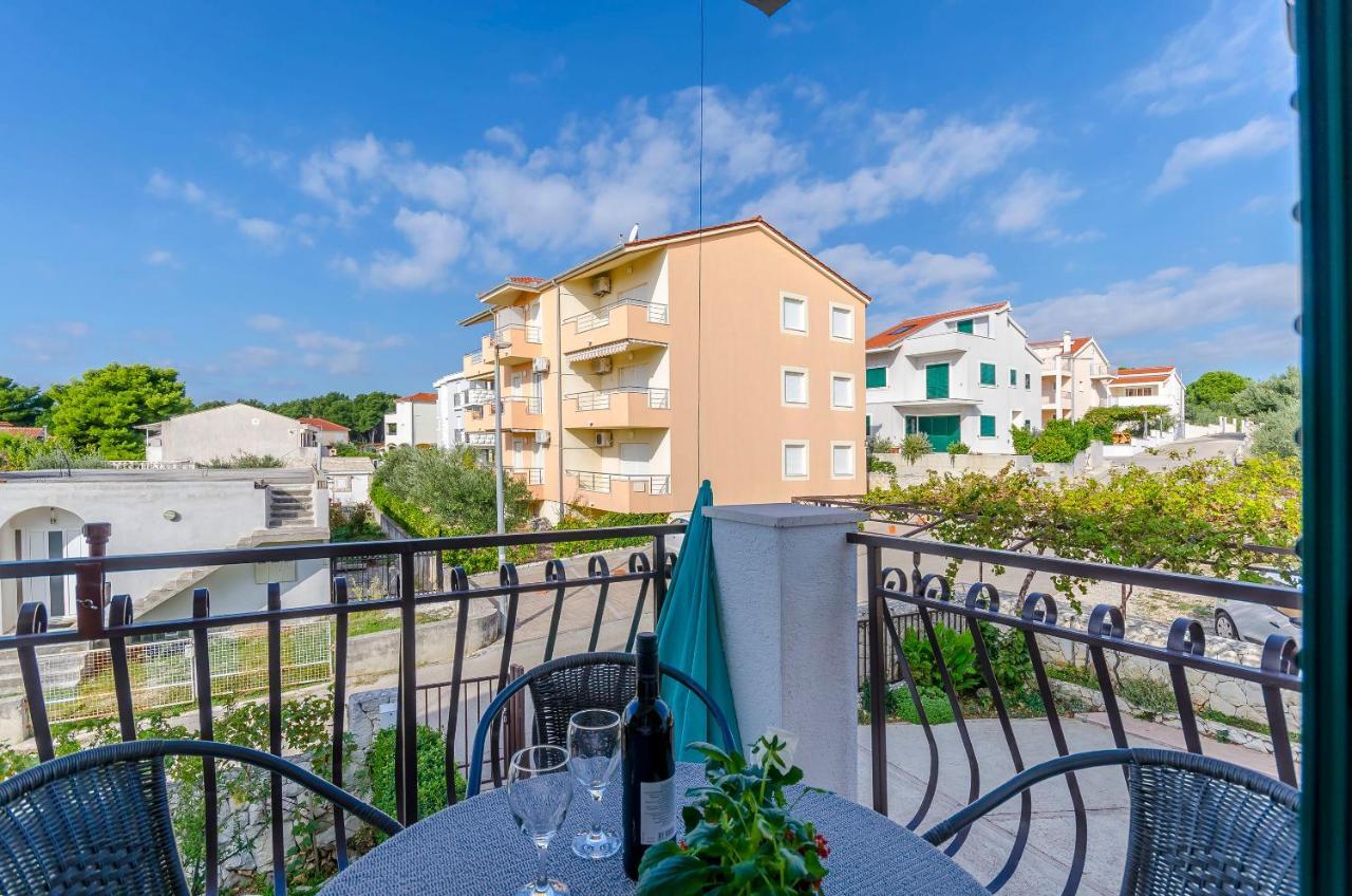Apartments Mate トロギール エクステリア 写真