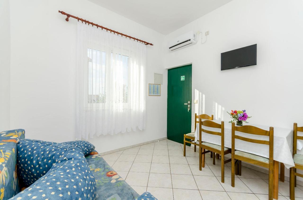 Apartments Mate トロギール エクステリア 写真