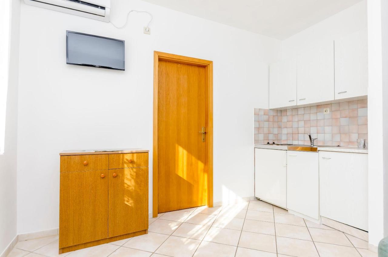 Apartments Mate トロギール エクステリア 写真